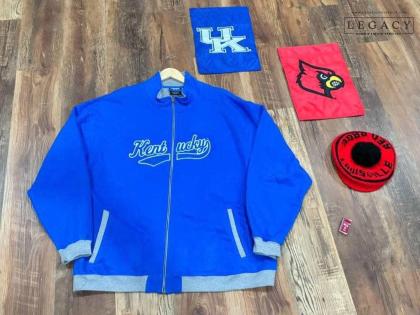 House Divided: Kentucky Wildcats and Louisville Cardinals Lot