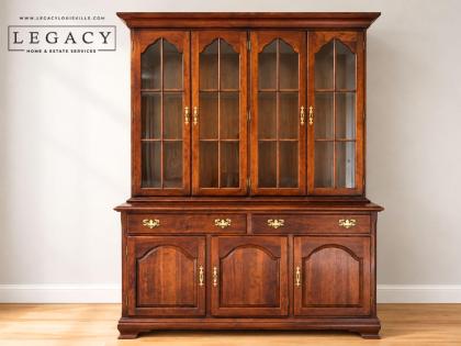 Cherry China Hutch Cabinet with Glass Doors