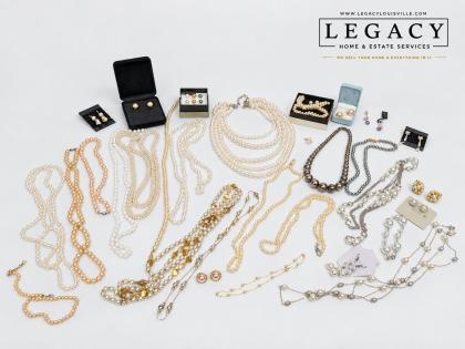 Stunning Pearl Jewelry Collection: Faux Pearl Necklaces, Earrings & More