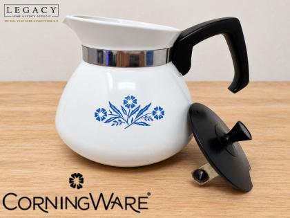 Vintage Corning Ware Blue Cornflower 6-Cup Teapot / Teakettle Model P-104