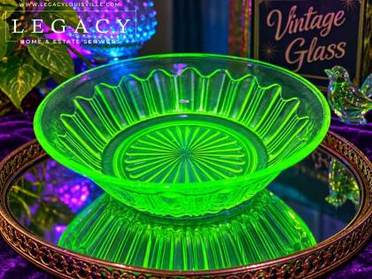 Vintage Green Depression Vaseline Uranium Glass Serving Bowl