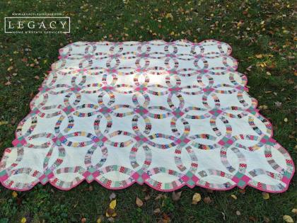 Vintage Double Wedding Ring Quilt