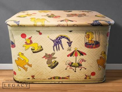 Vintage Pearl-Wick Gay Time Circus Toy Chest