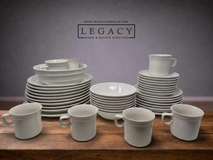 All White Now Snow White J4000 Japan Dinnerware Set